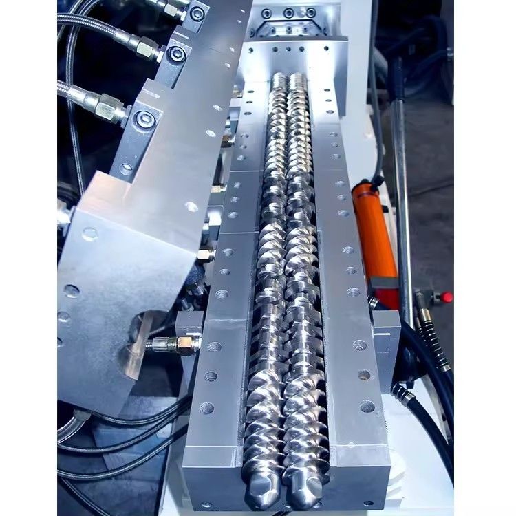 Screw et baril extrudés à haute précision Segment d'élément de vis pour machine à extruder à double vis