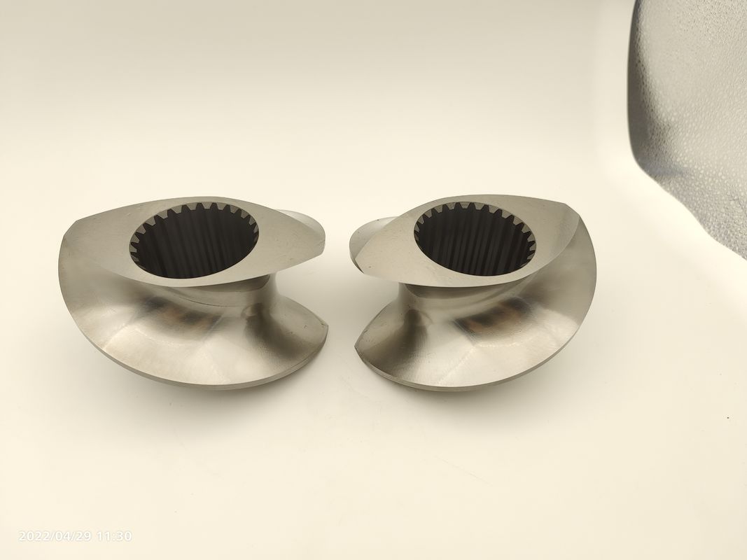 0.05 mm Tolérances CTE95 Pièces à vis pour machine à extrusion à double vis en matériau personnalisé