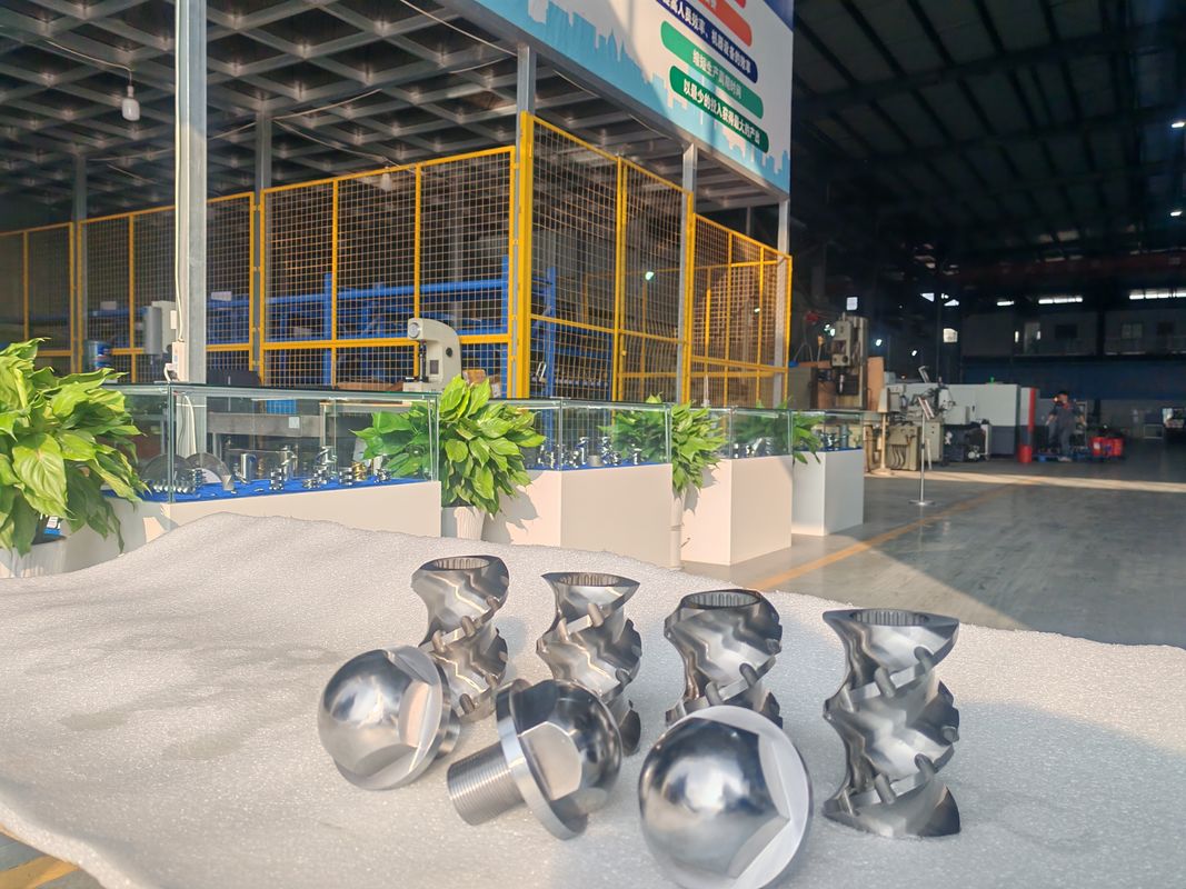 Extrudeuse à double vis de mélange et de transport supérieur des éléments de vis pour des résultats précis