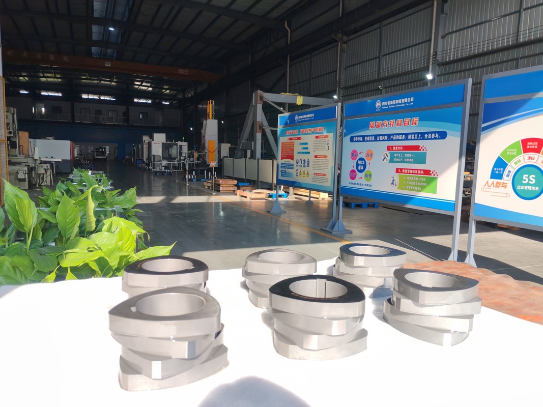 Éléments de vis d'extrudeuse à double vis SZK 250 avec certification ISO 9001 et options personnalisées