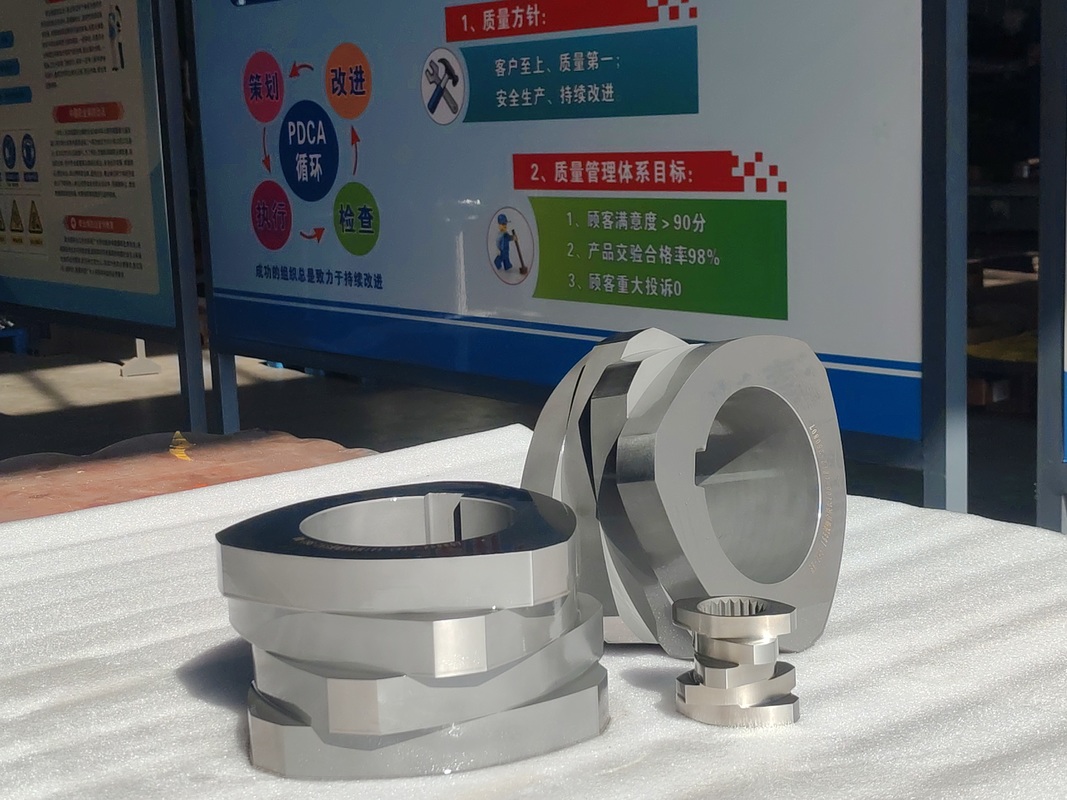 Éléments de vis d'extrudeuse à double vis SZK 250 avec certification ISO 9001 et options personnalisées