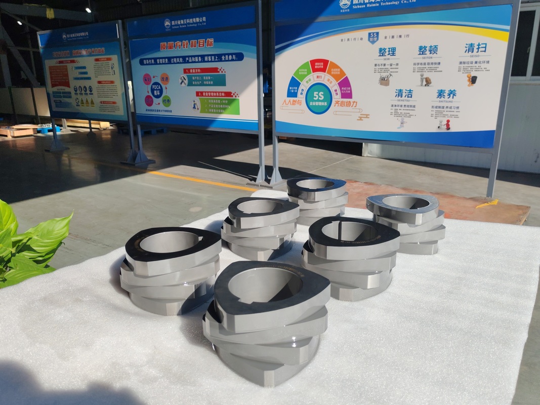 Éléments de vis d'extrudeuse à double vis SZK 250 avec certification ISO 9001 et options personnalisées