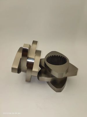 Les vis à extrudeuse à double vis W6Mo5Cr4V2 / 38CrMoAla / HIP pour les machines WP et STS