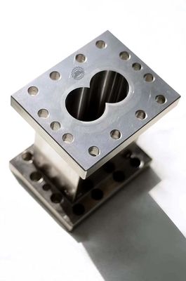 Baril à vis à extrusion finie et hautement poli 92 Baril fermé Baril à double vis