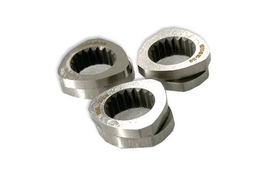 0.05 mm Tolérances CTE95 Pièces à vis pour machine à extrusion à double vis en matériau personnalisé