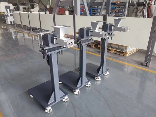 Appareil d'alimentation latérale à extrudeuse à double vis pour ligne d'extrusion en plastique améliorée