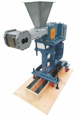 Co-rotation de l'alimentation latérale des machines en plastique pour PP PE POM PVC PET Haute efficacité