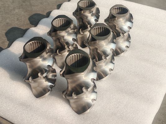 Élément de vis de mélange et élément de vis de transport pour machine à extruder à deux vis
