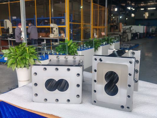 Conception d'éléments de vis spéciaux OEM pour extrudeuse à vis jumelées JSW