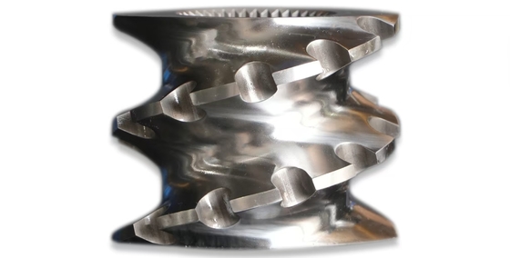 Baril à vis nitrée pour extrudeuse à double vis