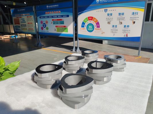 Éléments de vis d'extrudeuse à double vis SZK 250 avec certification ISO 9001 et options personnalisées