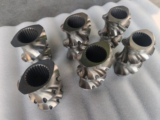 Éléments d'extrudeuse à vis pour une extrudeuse à vis jumelles